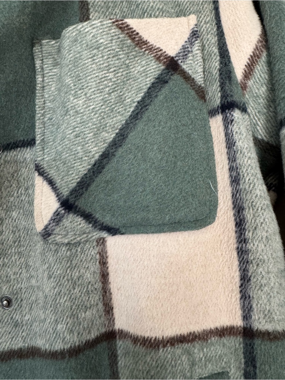 Ashley Outerwear Green & Cream Plaid Shacket - Picture 4 of 4
